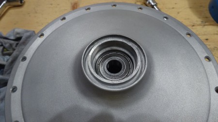 Vorderradnabe: Neues Lager links